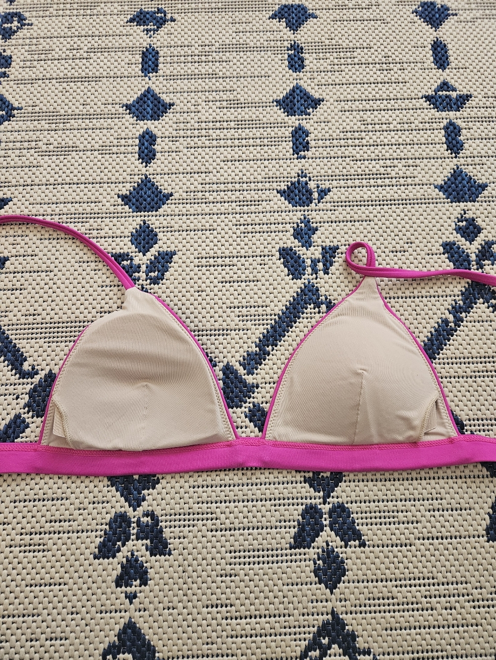 SUMMERSALT Triangle Bralette Top - Picture 3 of 4
